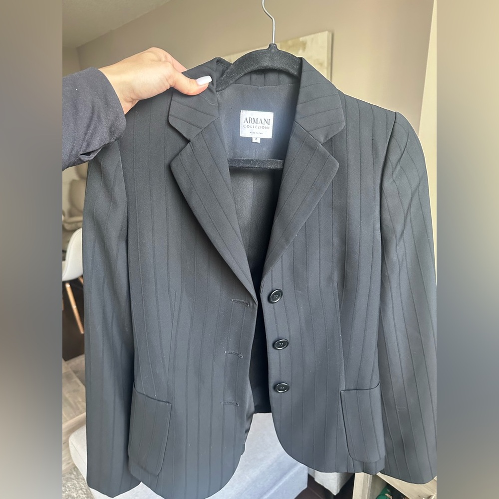 Armani Collezione women’s blazer size 4